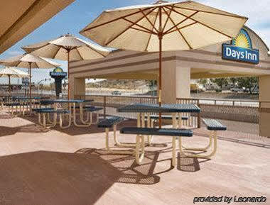 Days Inn By Wyndham Rock Springs Exteriör bild